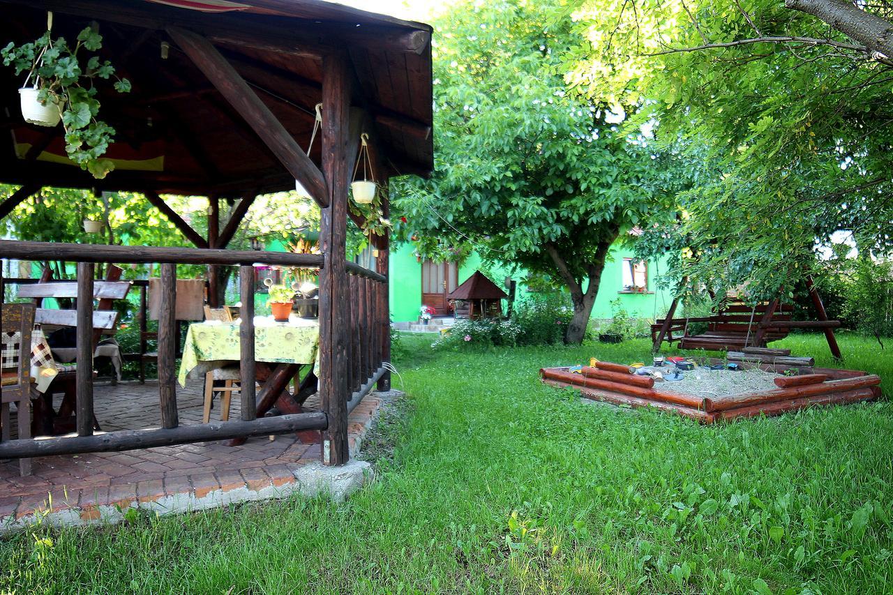 Csergő Ildikó vendégház Hotel Lăzarea Exterior foto
